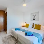 Daire Cristianos With Large Terrace & Heated Pool