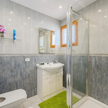 Cristianos With Large Terrace & Heated Pool Los Cristianos (Tenerife)