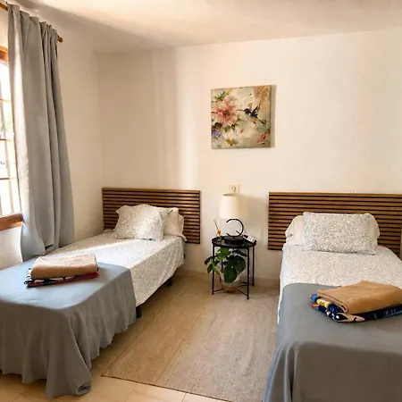 Cristianos With Large Terrace & Heated Pool