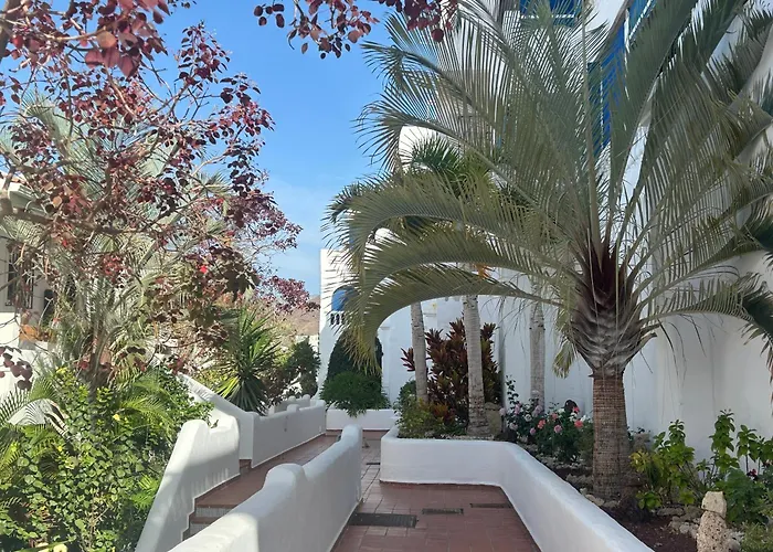 アパート Cristianos With Large Terrace & Heated Pool