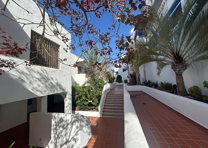 アパート Cristianos With Large Terrace & Heated Pool